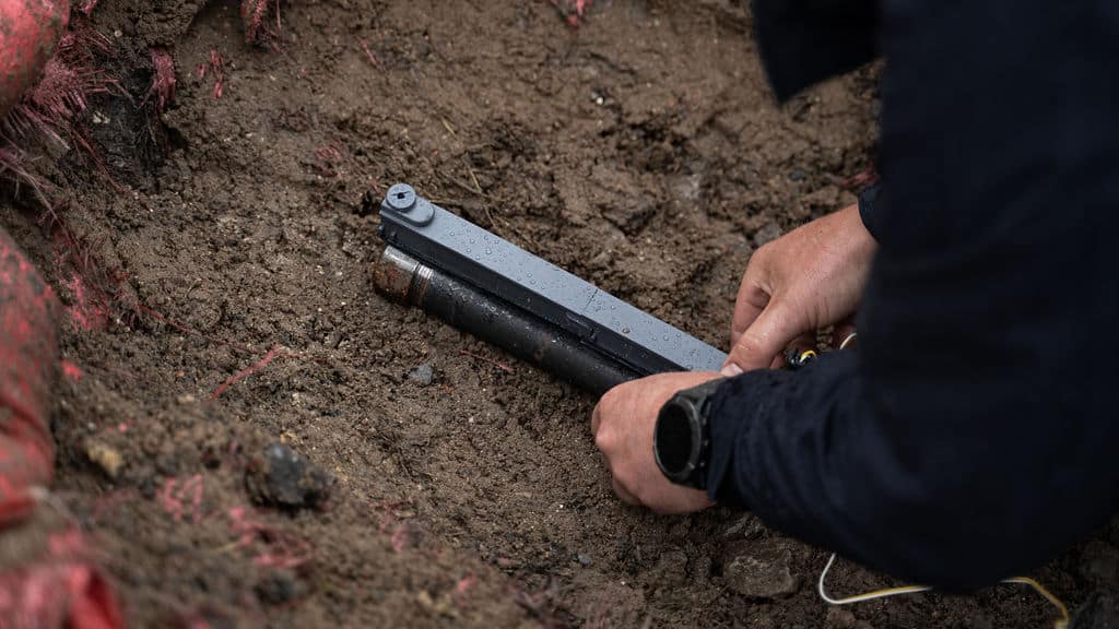 Double Dioplex EOD array v pipe bomb