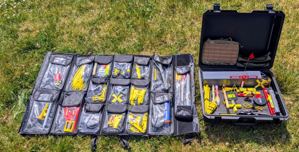 The full KiT-X kit with carry roll and case
