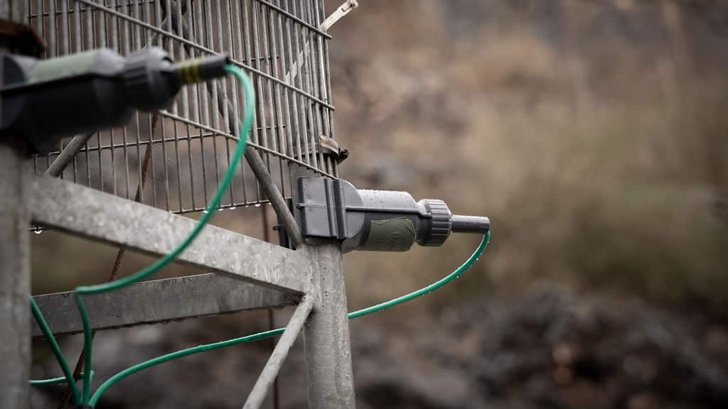 Rebar Cutters positioned against target